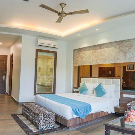 Winsome Resort & Spa Corbett Rāmnagar Exterior foto