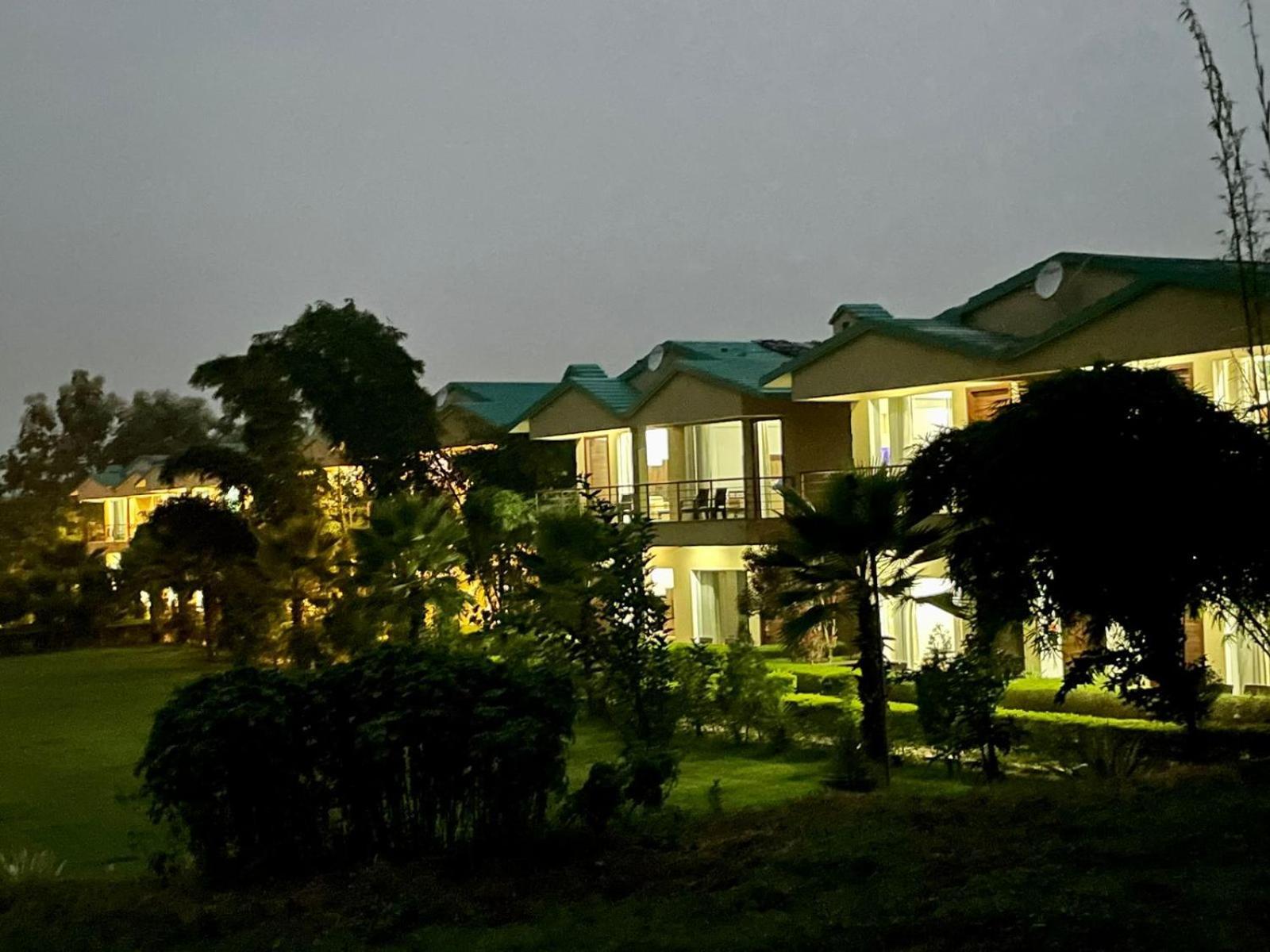 Winsome Resort & Spa Corbett Rāmnagar Exterior foto